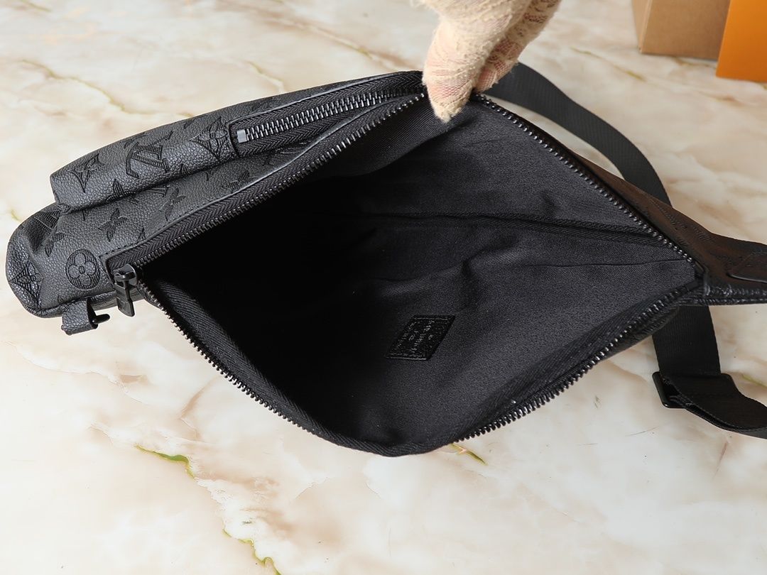 Luxury LV Handbag M26730 Luxury LV Handbag M26730