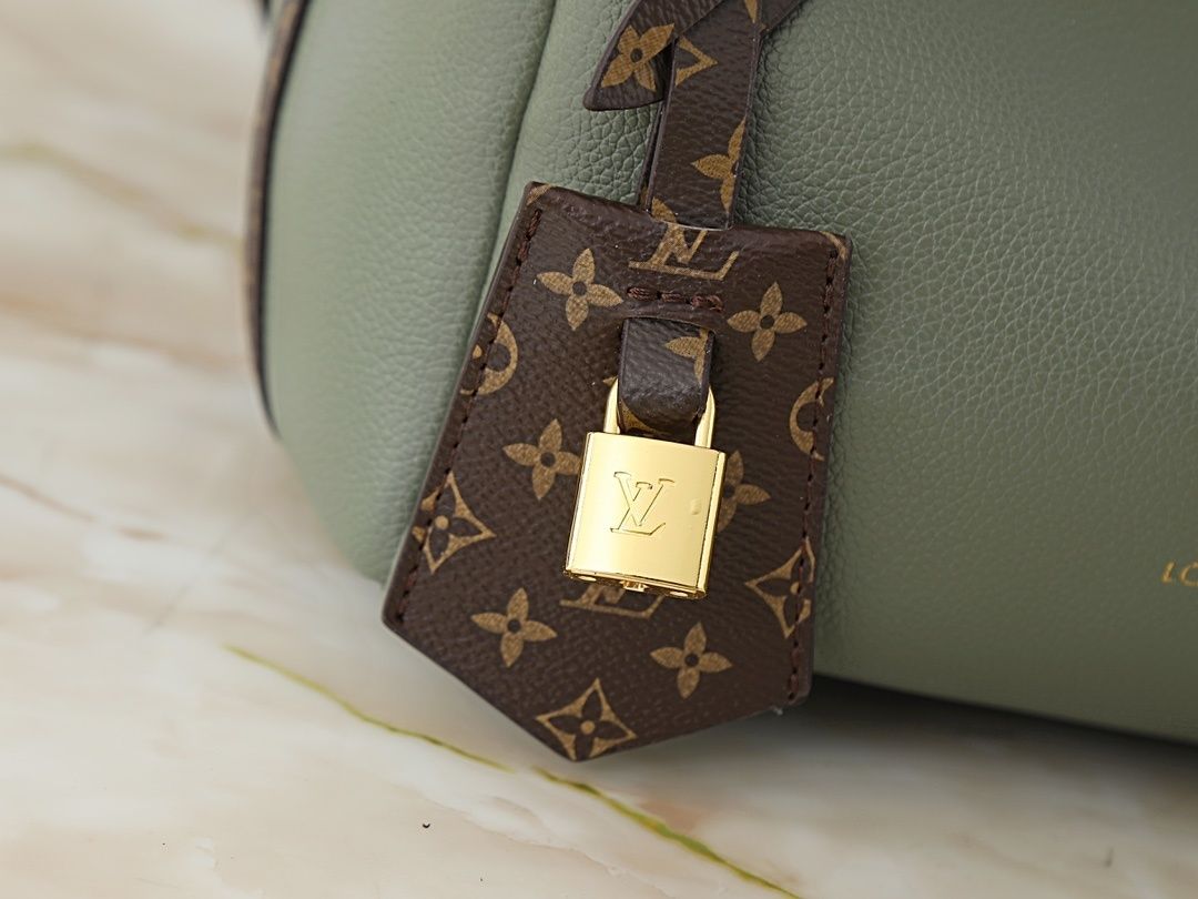 Luxury LV Handbag M26037-M26451 Luxury LV Handbag M26037-M26451