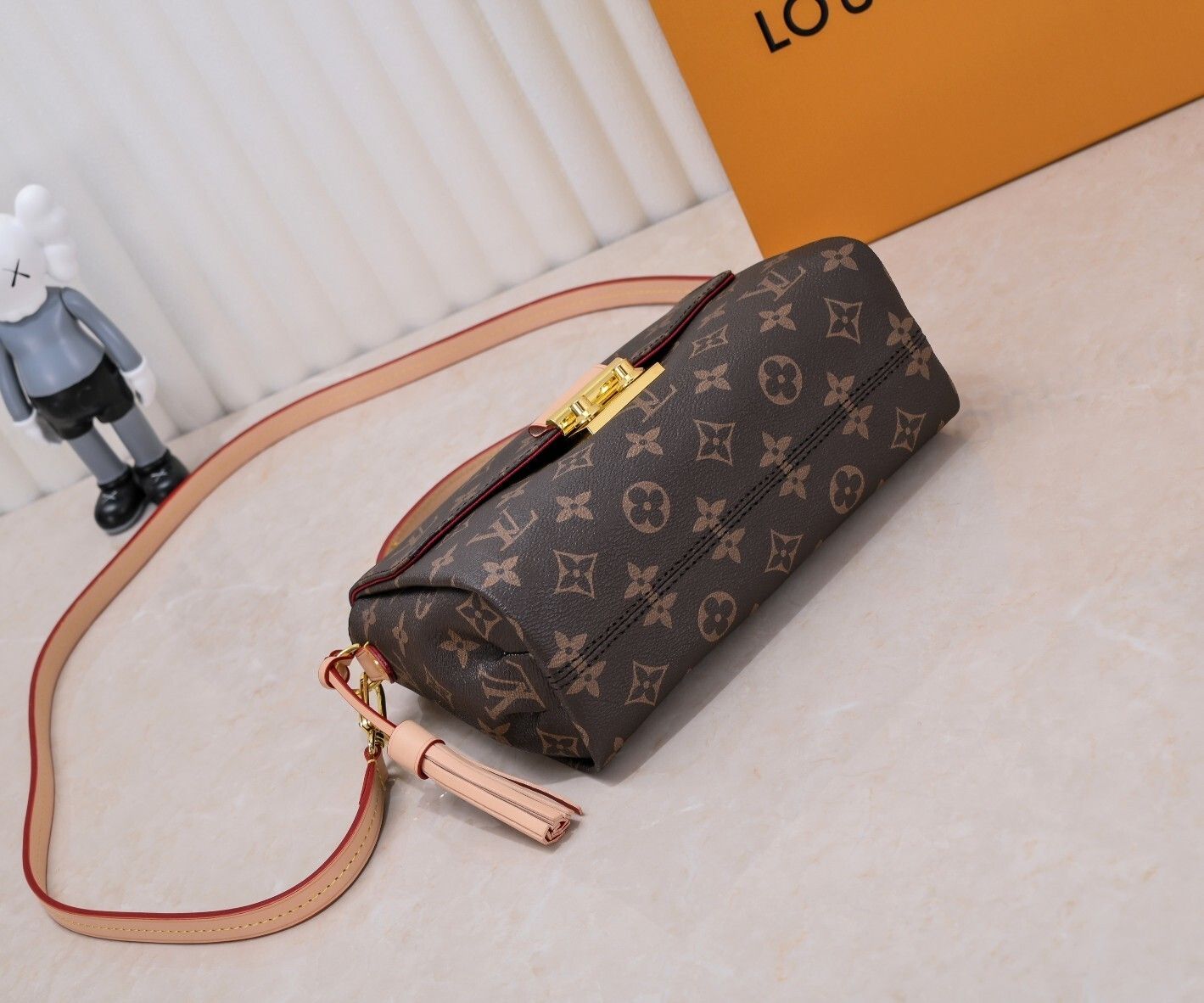 Luxury LV Handbag M94338-M41581 Luxury LV Handbag M94338-M41581