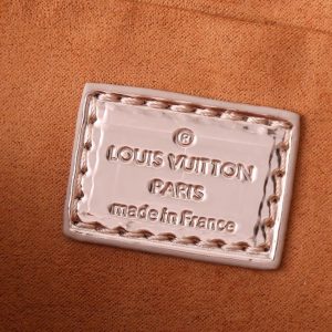 Luxury LV Handbag M26335-M53152