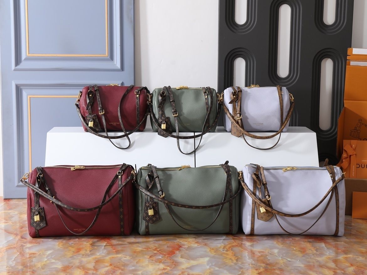 Luxury LV Handbag M26037-M26451 Luxury LV Handbag M26037-M26451