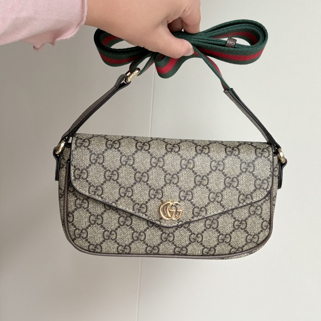 Luxury Gucci Handbag 764961 Luxury Gucci Handbag 764961