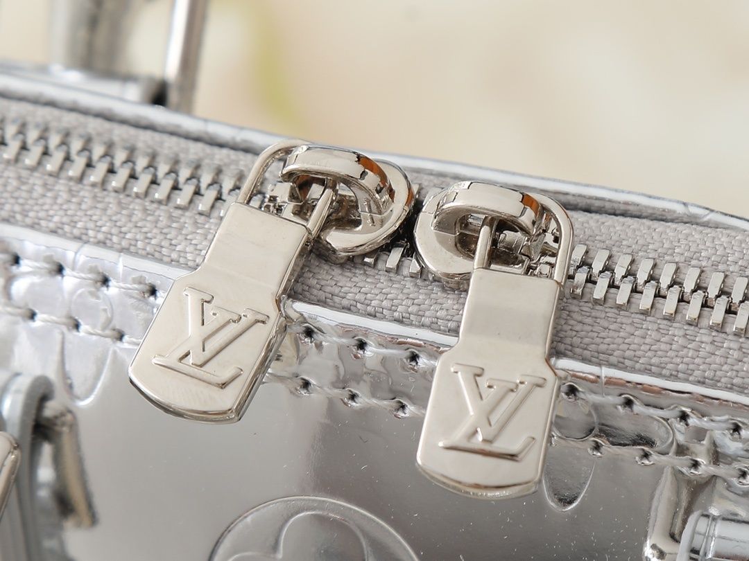 Luxury LV Handbag M26335-M82717 Luxury LV Handbag M26335-M82717