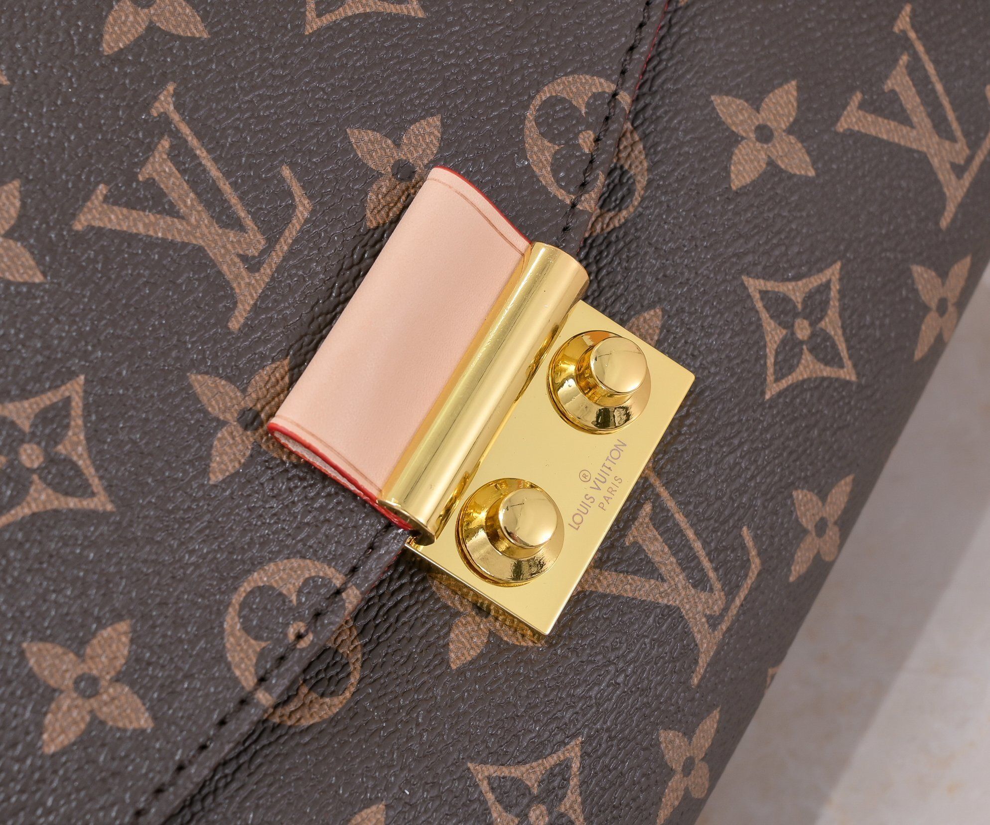 Luxury LV Handbag M94338-M41581 Luxury LV Handbag M94338-M41581