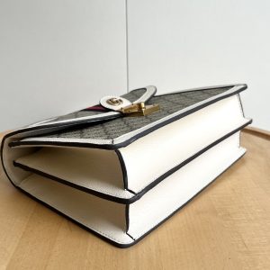 Luxury Gucci Handbag 651055.1 12 77531323 result