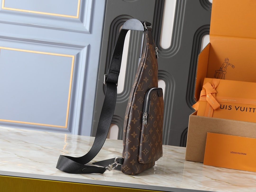 Luxury LV Handbag M26730 Luxury LV Handbag M26730