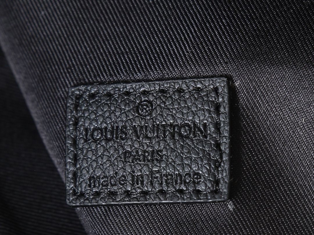 Luxury LV Handbag M26730 Luxury LV Handbag M26730