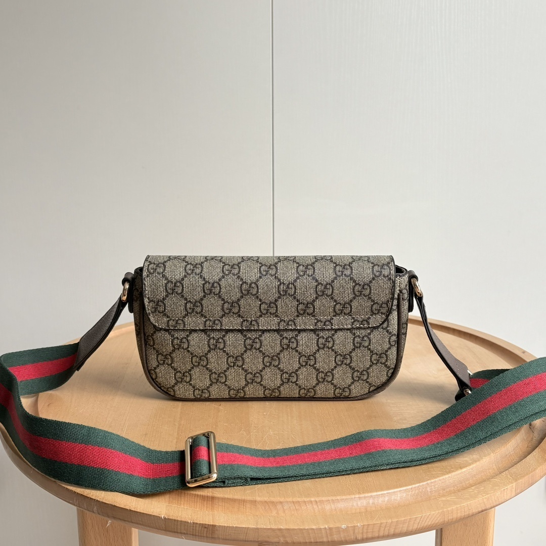 Luxury Gucci Handbag 764961 Luxury Gucci Handbag 764961