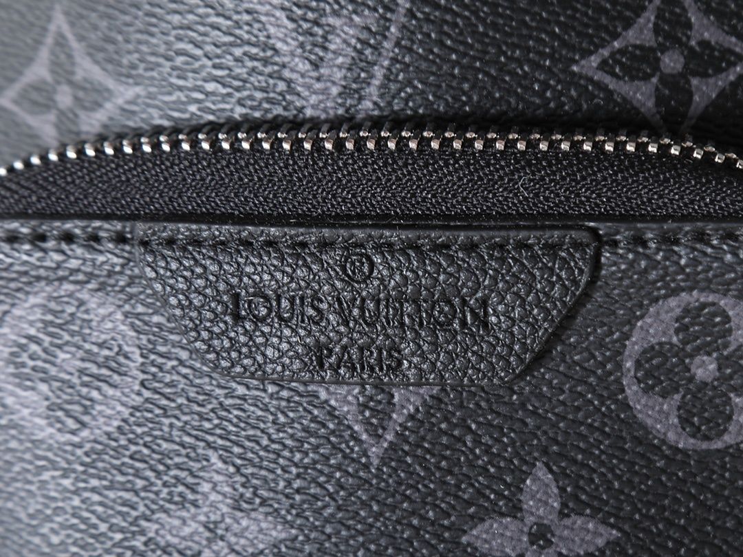 Luxury LV Handbag M26730 Luxury LV Handbag M26730