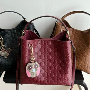 Luxury Gucci Handbag 815103