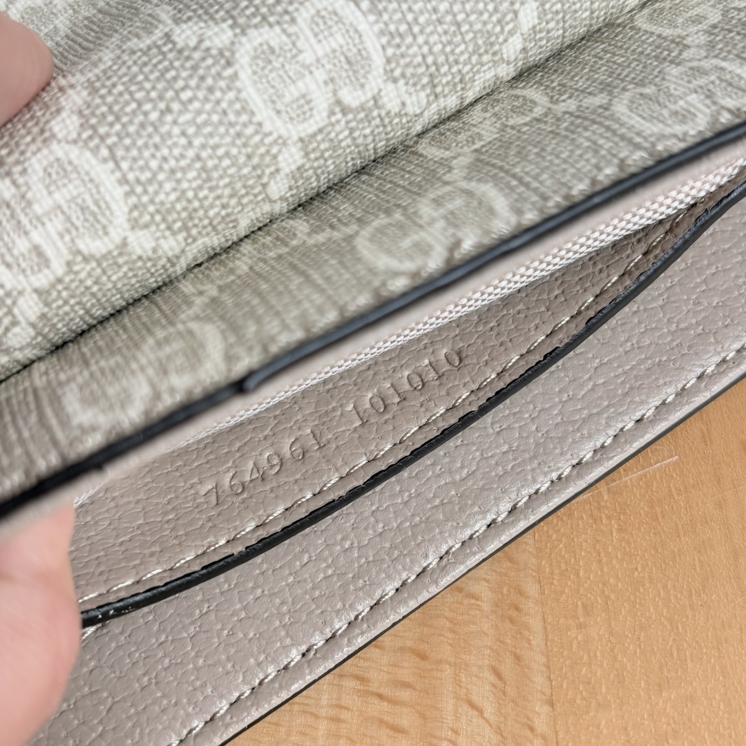 Luxury Gucci Handbag 764961 Luxury Gucci Handbag 764961