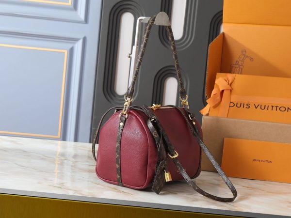 Luxury LV Handbag M26037-M26451 BC Luxury LV Handbag M26037-M26451 BC