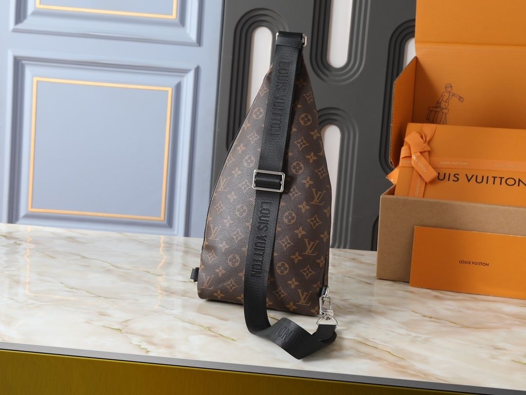 Luxury LV Handbag M26730 Luxury LV Handbag M26730