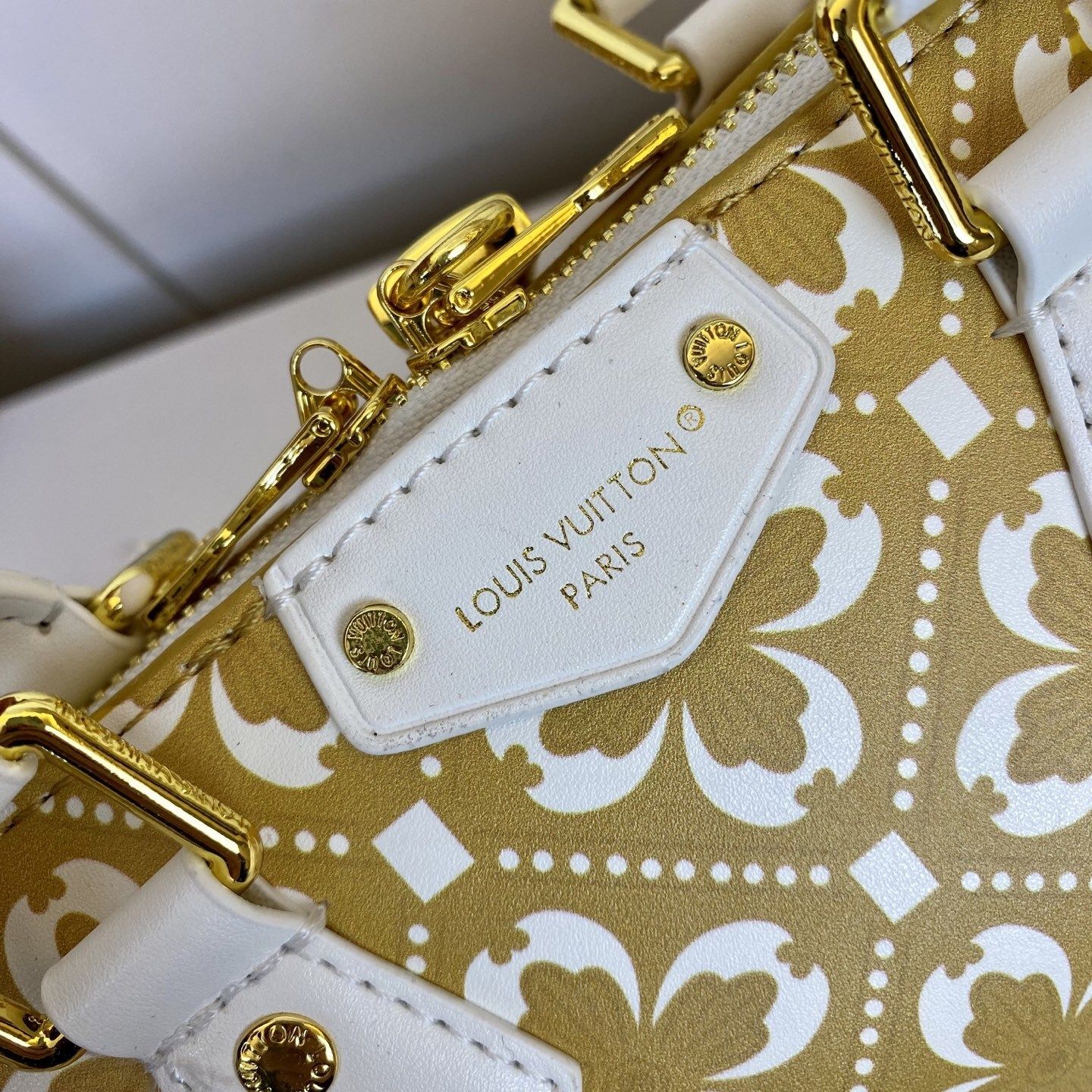 Luxury LV Handbag M27411 Luxury LV Handbag M27411