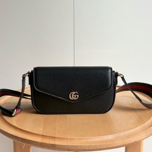 Luxury Gucci Handbag 764961 8 b81affc2