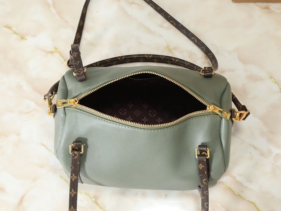 Luxury LV Handbag M26037-M26451 Luxury LV Handbag M26037-M26451