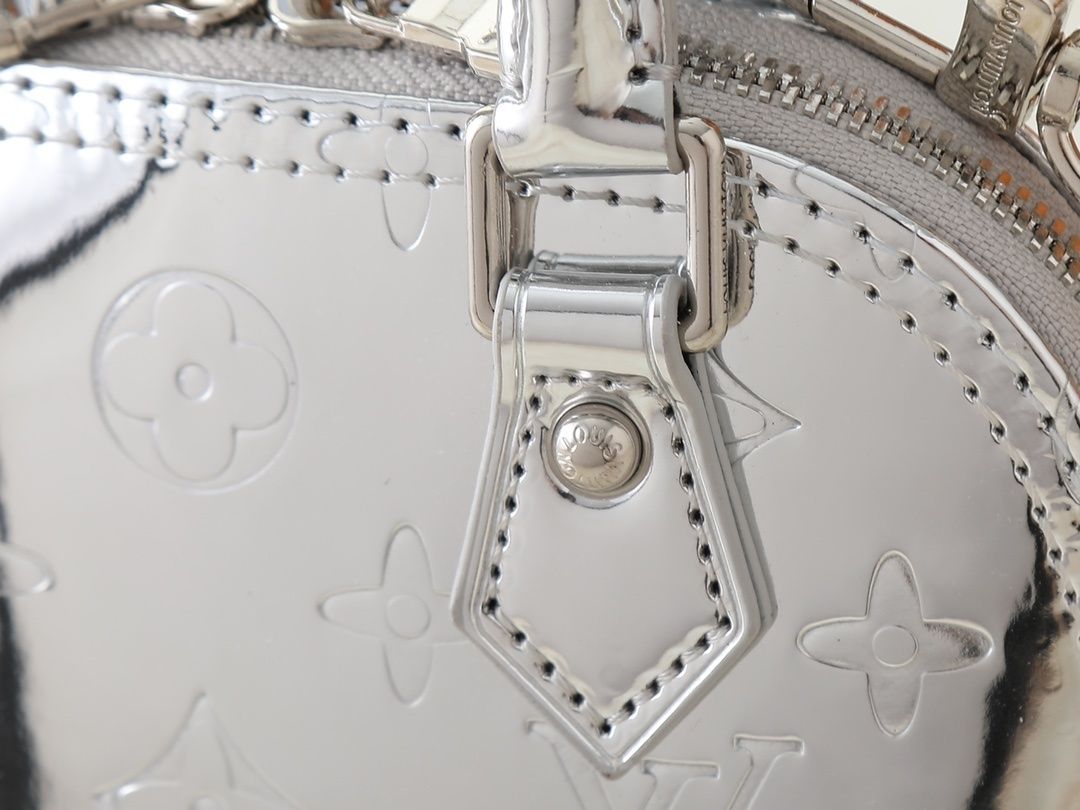 Luxury LV Handbag M26335-M82717 Luxury LV Handbag M26335-M82717