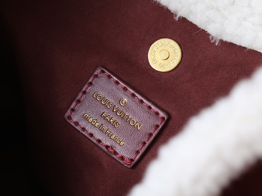 Luxury LV Handbag M11843-M46203 Luxury LV Handbag M11843-M46203