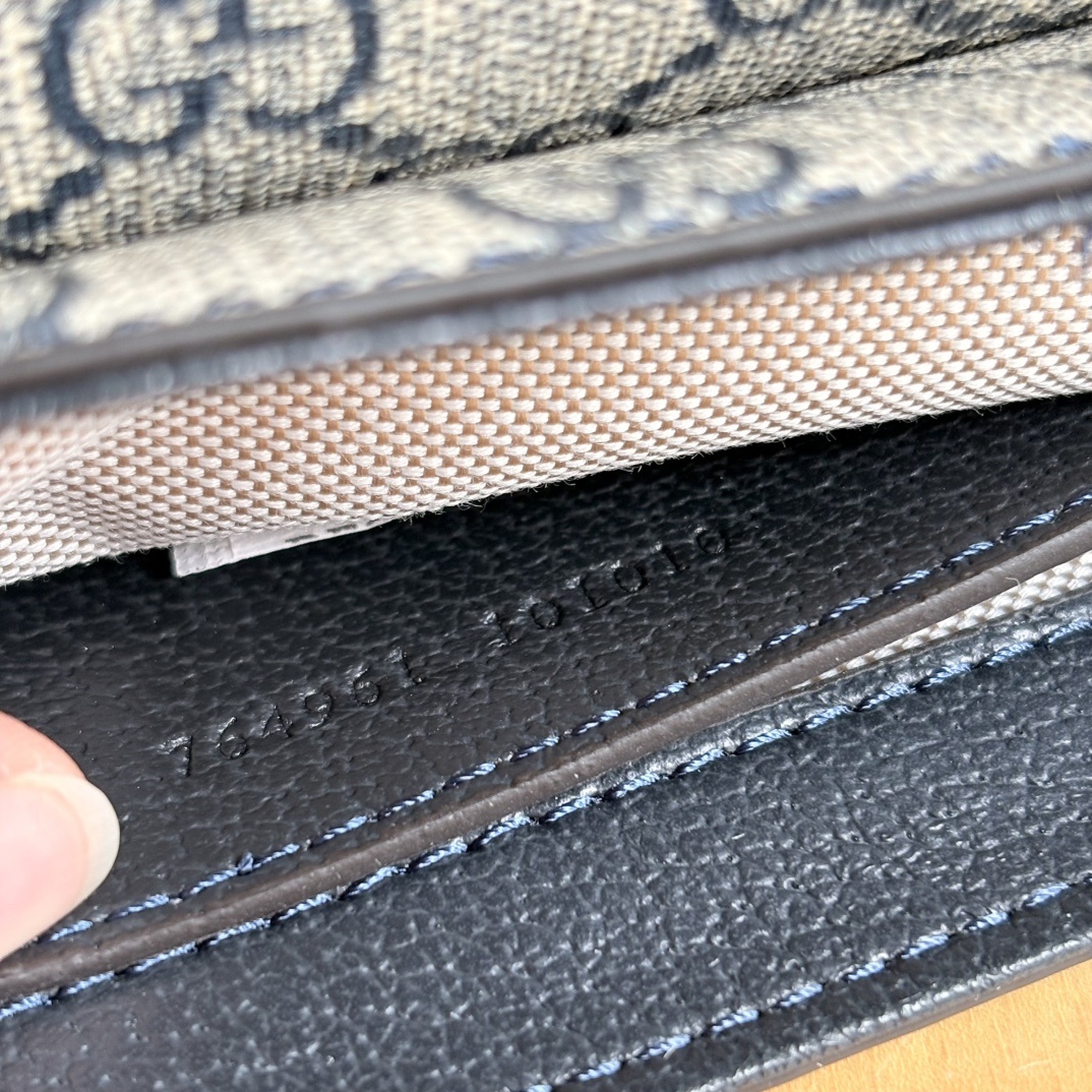 Luxury Gucci Handbag 764961 Luxury Gucci Handbag 764961