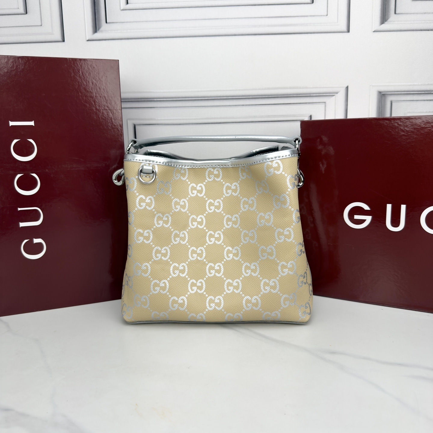 Luxury Gucci Handbag 815118 Luxury Gucci Handbag 815118