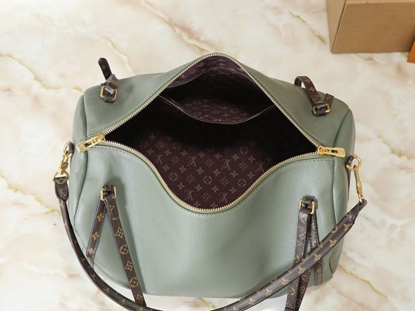Luxury LV Handbag M26037-M26451 BC Luxury LV Handbag M26037-M26451 BC