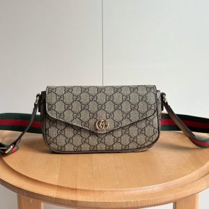 Luxury Gucci Handbag 764961 38 f809fea1