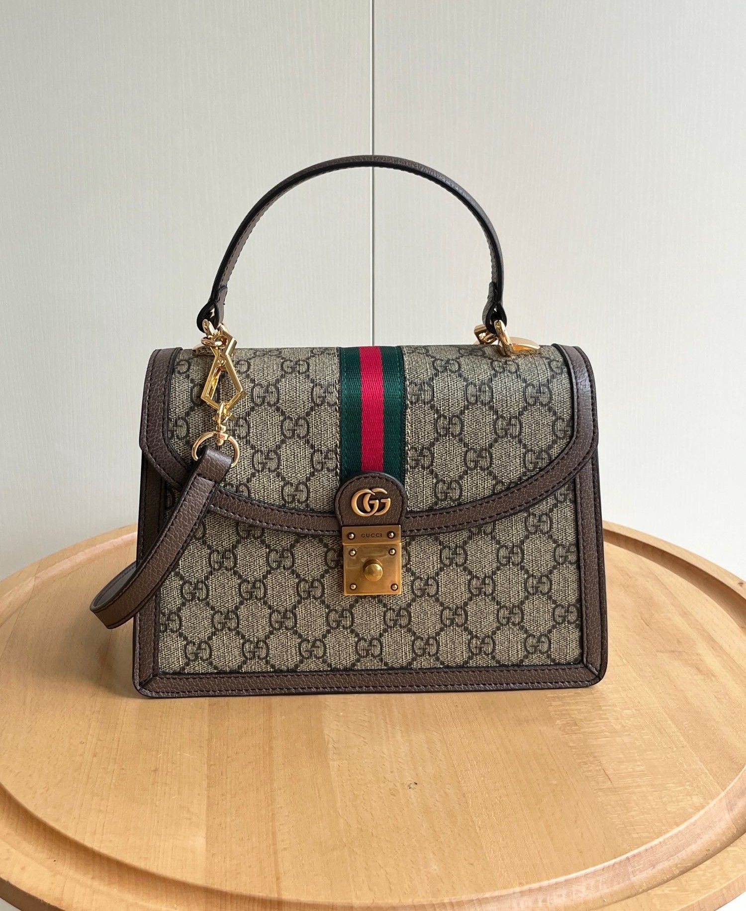 Luxury Gucci Handbag 651055.1 Luxury Gucci Handbag 651055.1