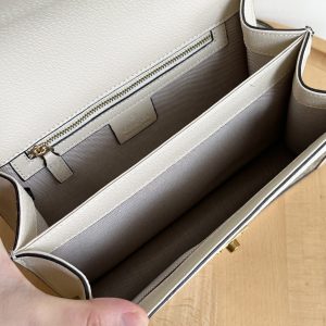 Luxury Gucci Handbag 651055.1 18 fe315fc6 result