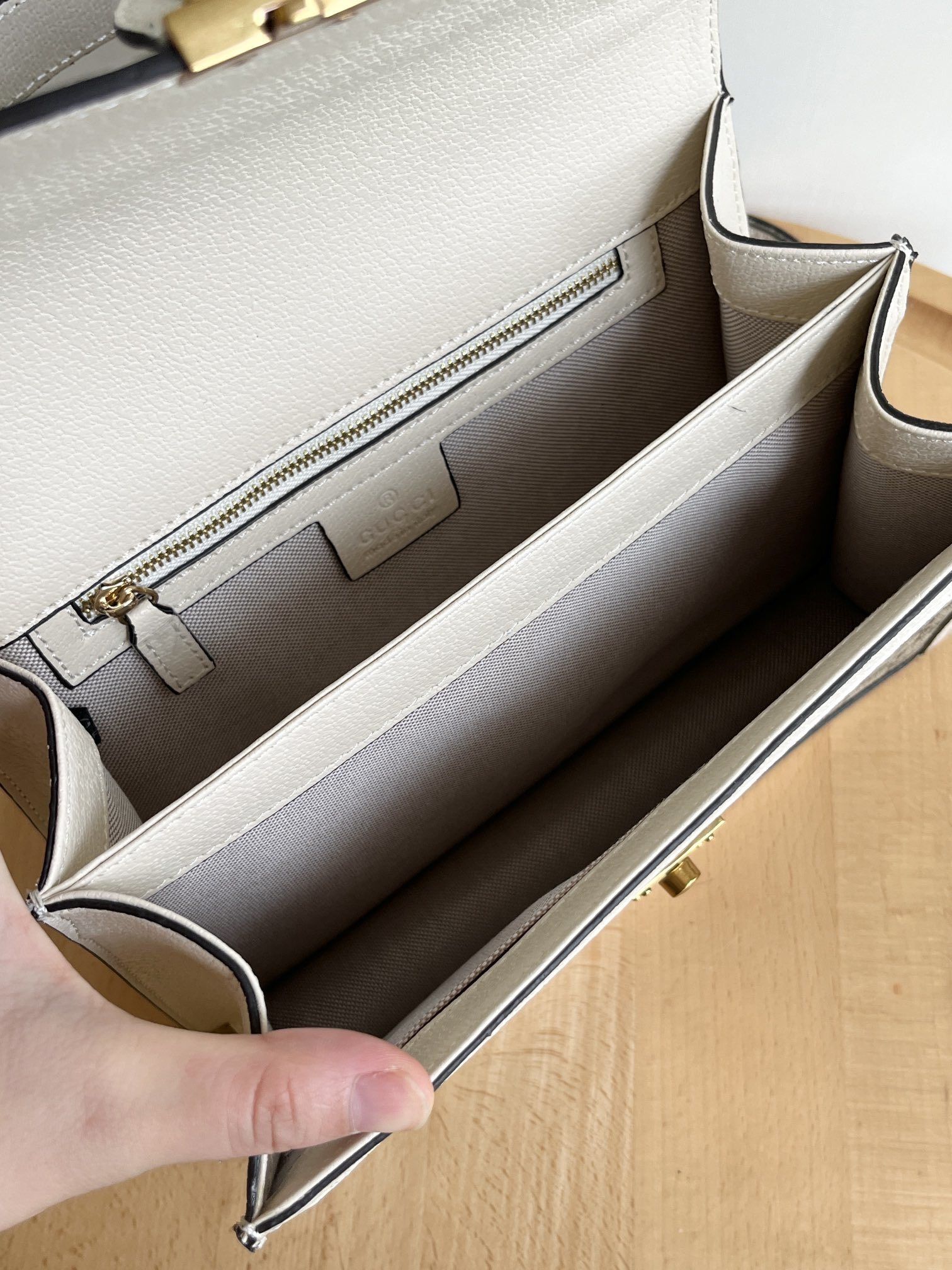 Luxury Gucci Handbag 651055.1 Luxury Gucci Handbag 651055.1