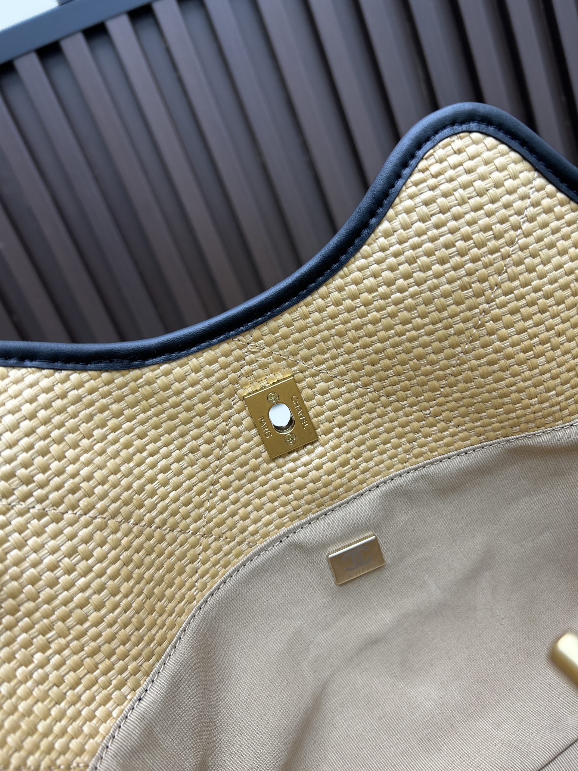 Luxury CN Handbag C2526-091 Luxury CN Handbag C2526-091