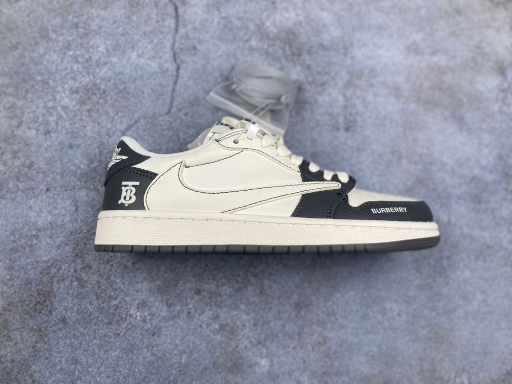 AJ 1 Low x Travis Scott x BUR ‘Sail Black’ AJ3288 AJ 1 Low x Travis Scott x BUR ‘Sail Black’ AJ3288