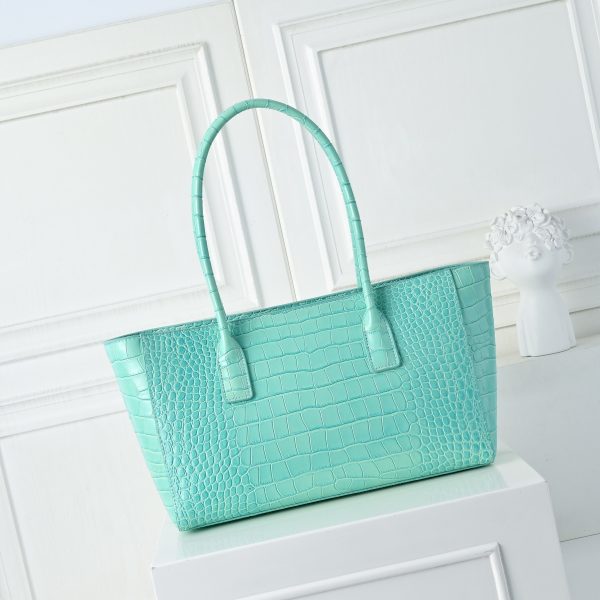 Luxury CN Handbag 7077 BC