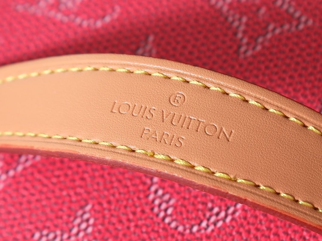 Luxury LV Handbag M26889-M42263 Luxury LV Handbag M26889-M42263