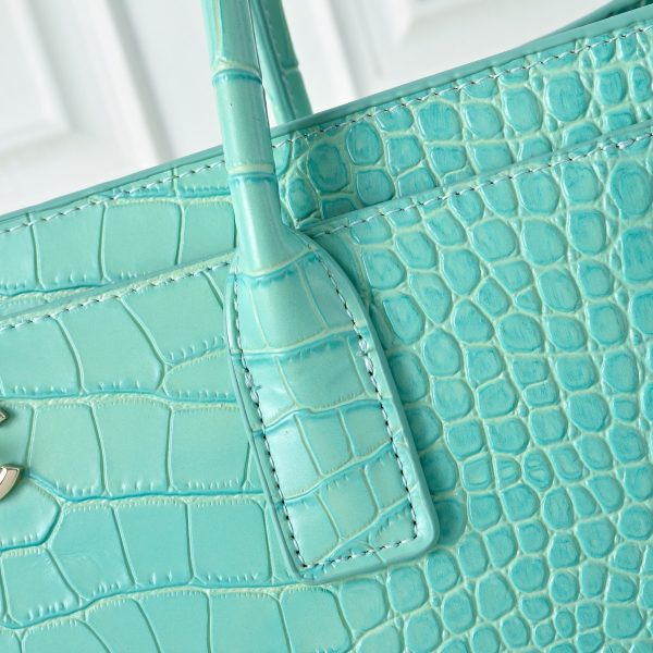 Luxury CN Handbag 7077 BC