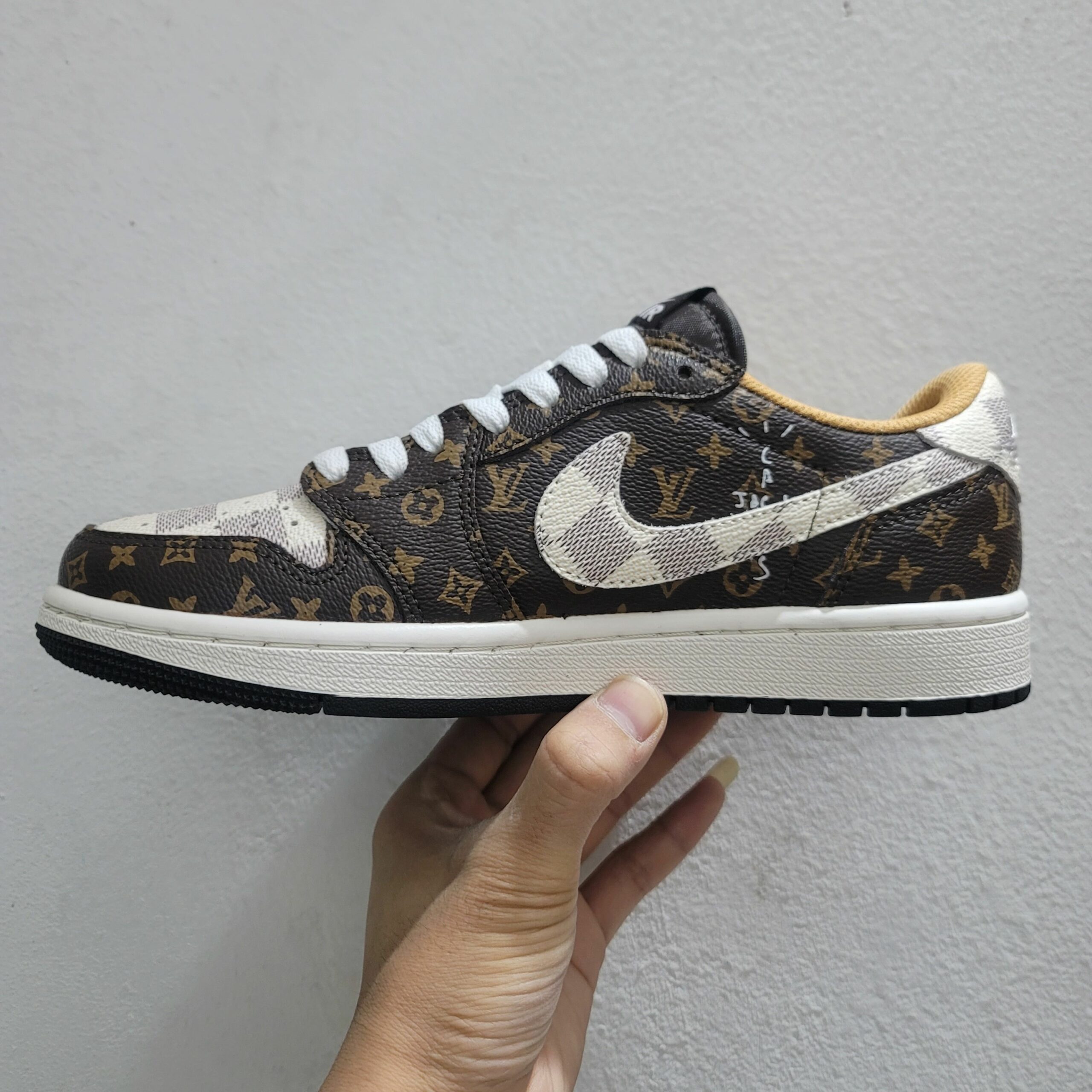 AJ 1 Low x Travis Scott x LV Brown AJ 1 Low x Travis Scott x LV Brown