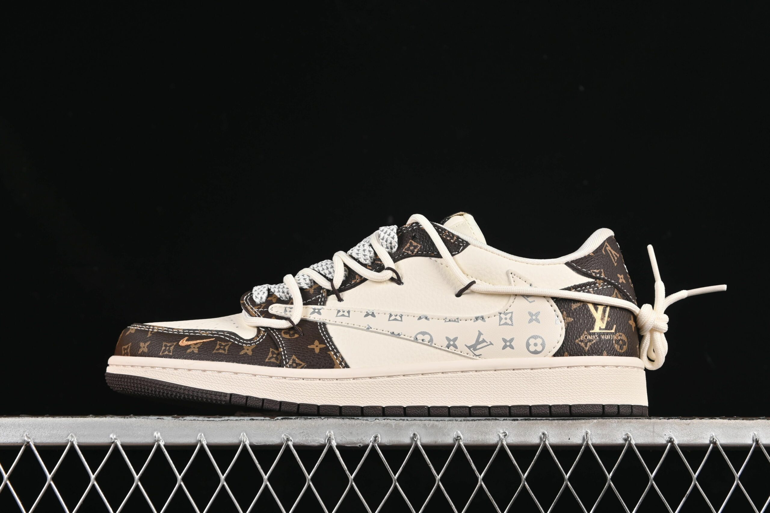 AJ 1 Low x Travis Scott x LV DM6868-101 AJ 1 Low x Travis Scott x LV DM6868-101