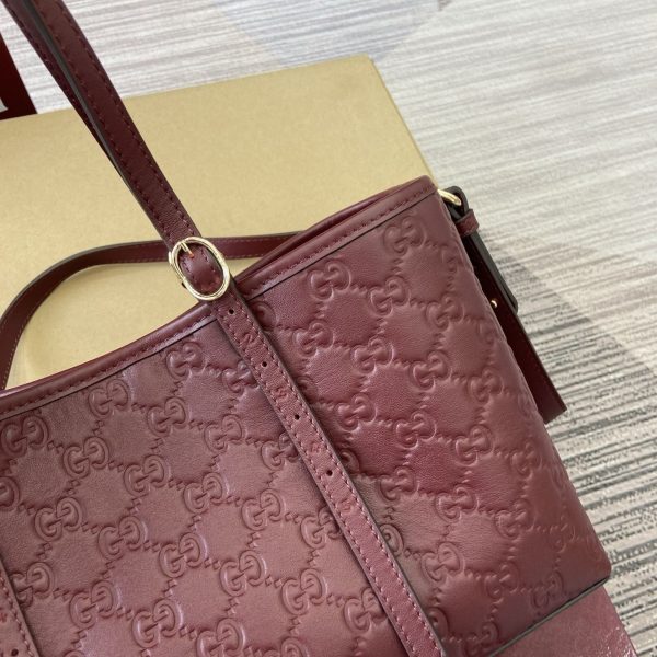 GG Emblem Medium Tote Bag 815214-1 QA