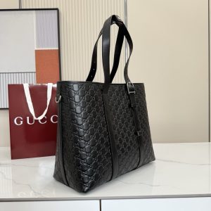 GG Emblem Large Tote Bag in Black 850218