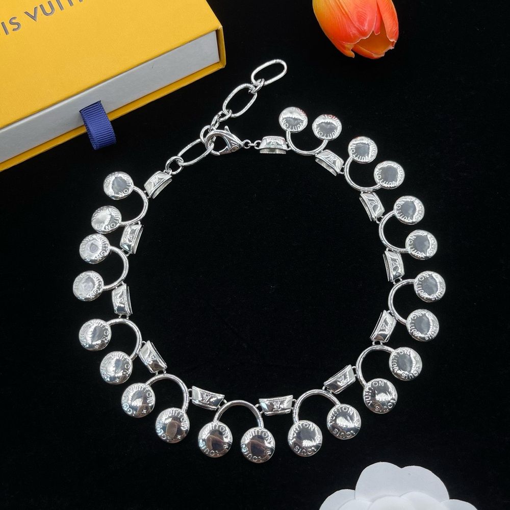 New Arrival LV Necklace 113