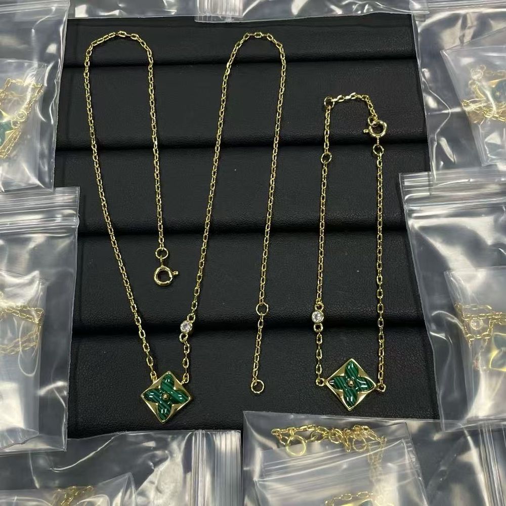 New Arrival LV Necklace 107