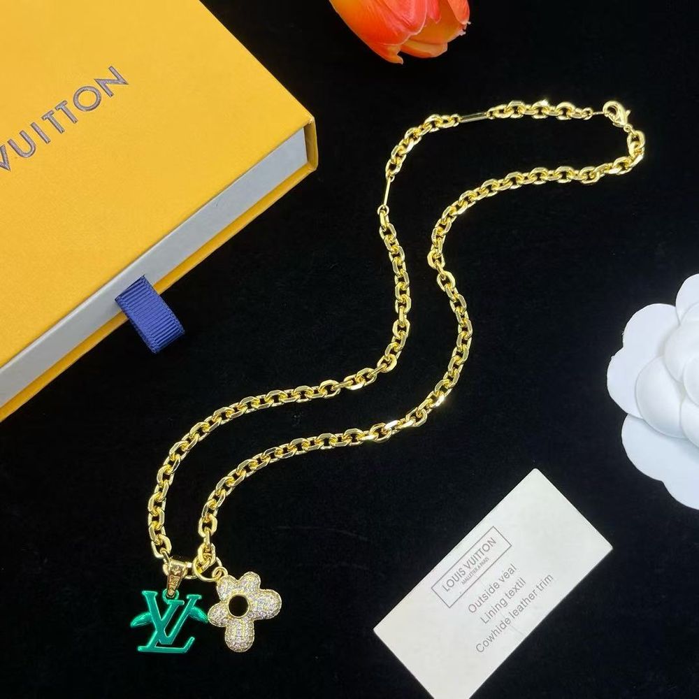 New Arrival LV Necklace 112