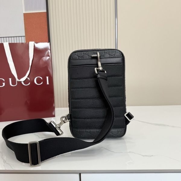 GG Emblem Small Crossbody Bag 862915 QA