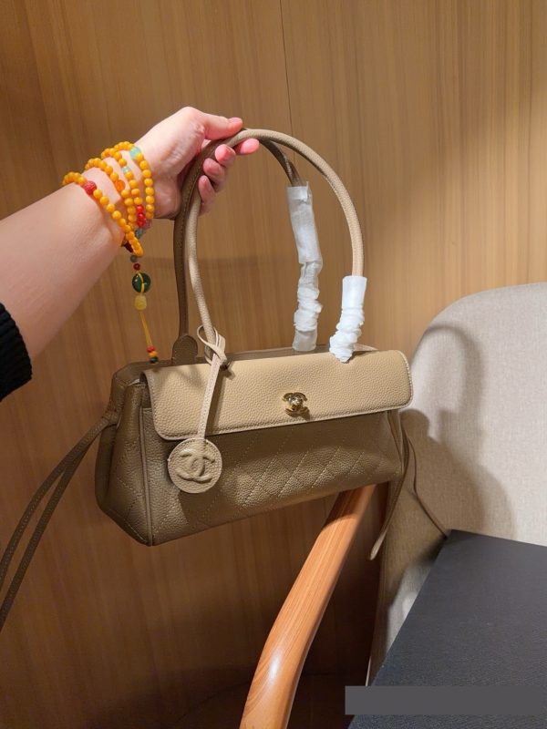 New Fashion CN Handbag CC263410 QA