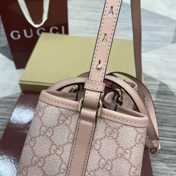 GG Emblem Medium Tote Bag 815214 QA