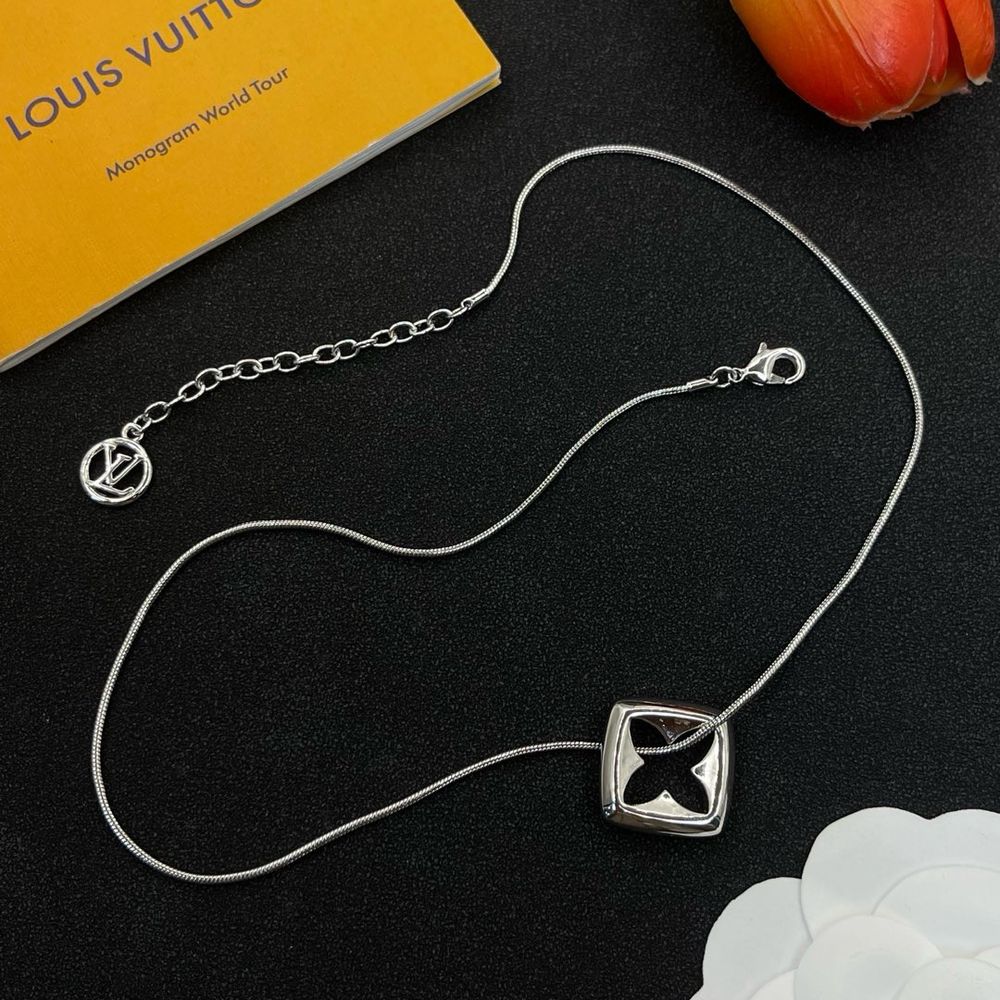 New Arrival LV Necklace 105
