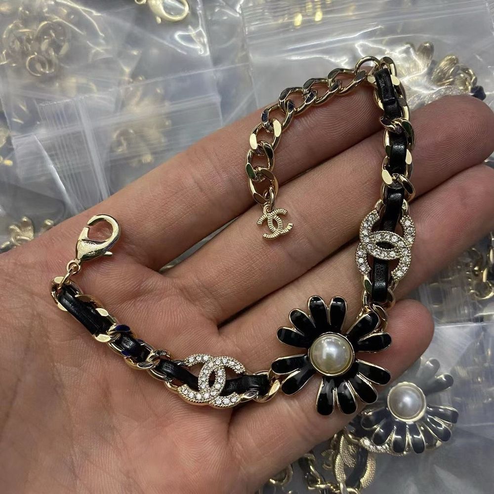 New Arrival Chanel Bracelet 061