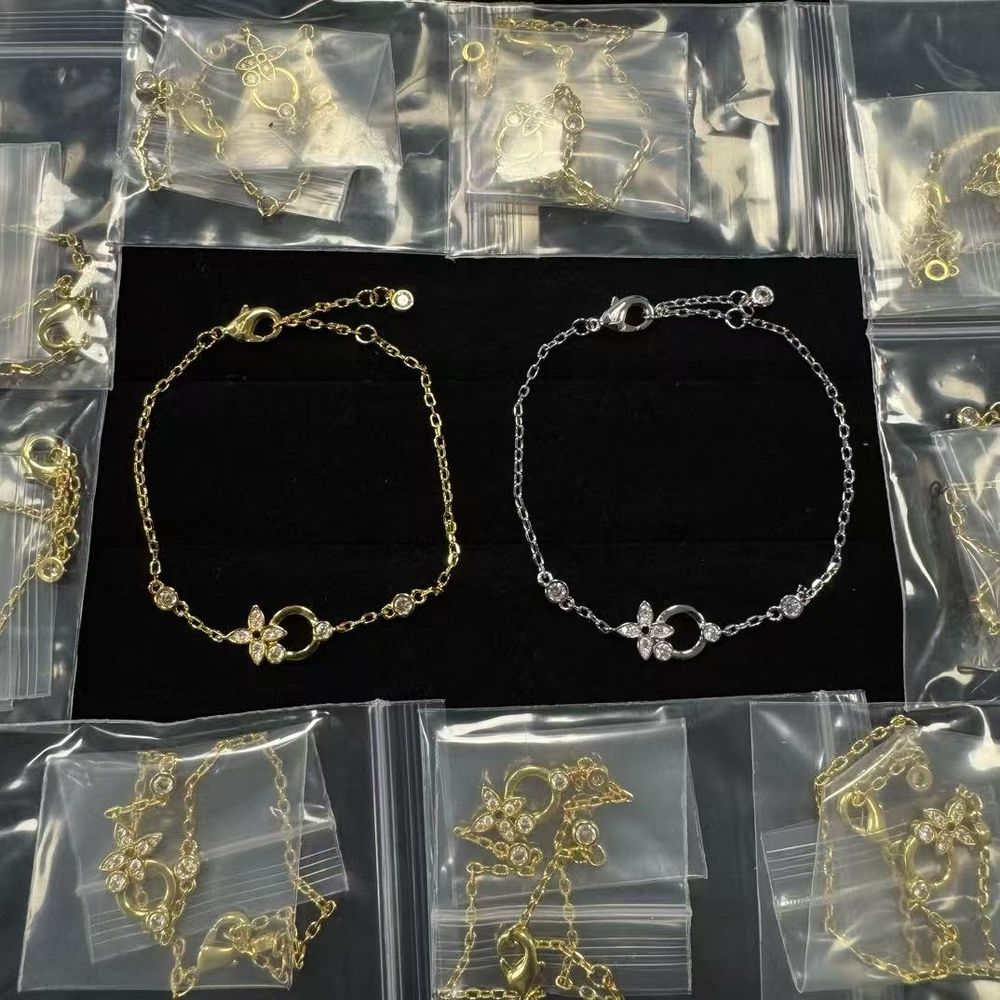 New Arrival LV Bracelet 174