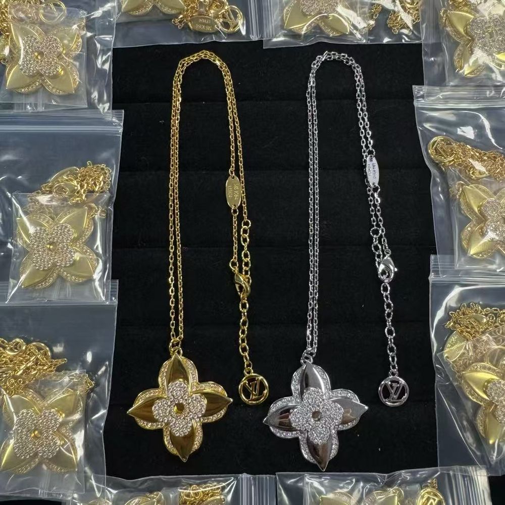 New Arrival LV Necklace 160