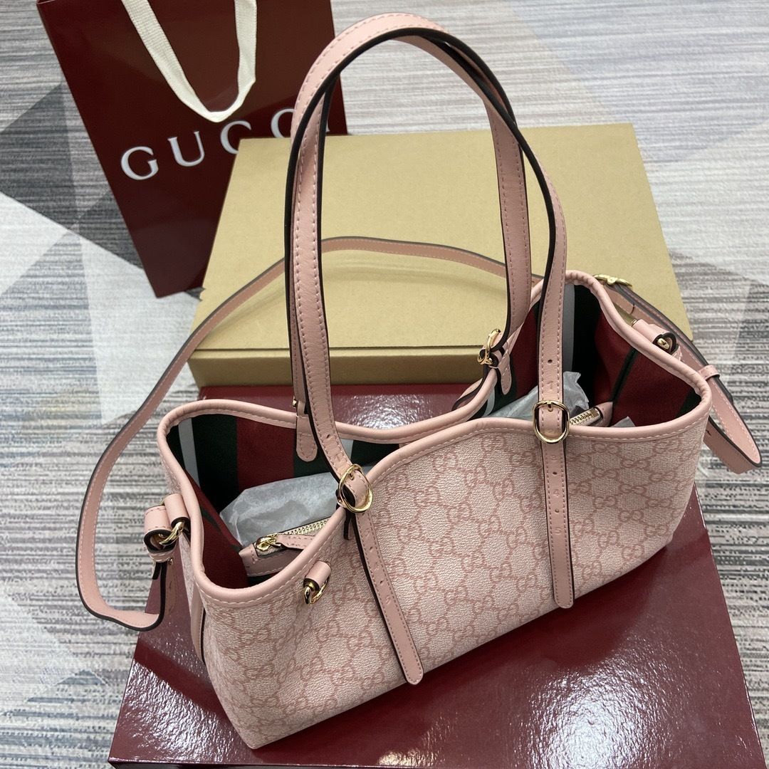 GG Emblem Medium Tote Bag 815214 GG Emblem Medium Tote Bag 815214
