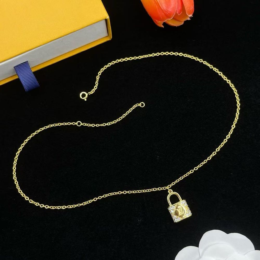New Arrival LV Necklace 161